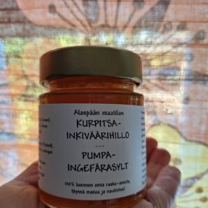 Kurpitsa-inkiväärihillo tilan omista luomukurpitsoista. Herkkuhillo esim juustojen kanssa nautittavaksi